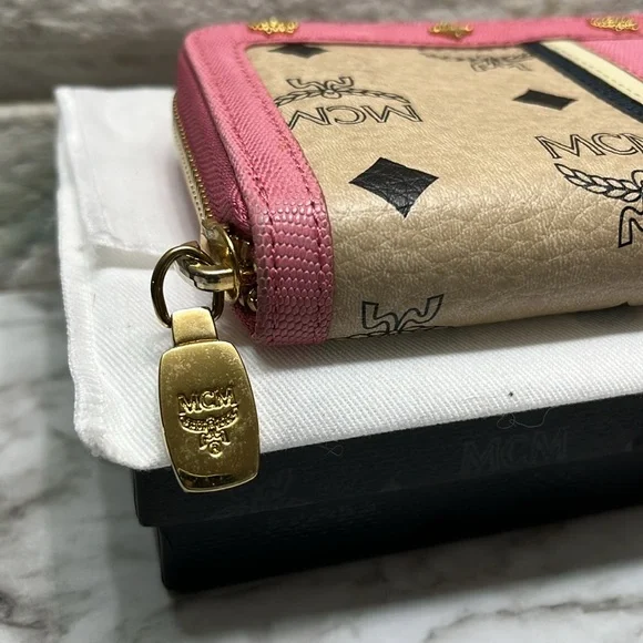 MCM PINK LONG ZIP WALLET. NWOT TAGS. FULL INCLUSION. - Picture 8 of 12